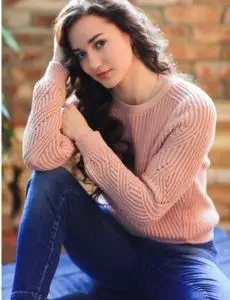 Elite escort service in Khuldabad for home and hotel visits